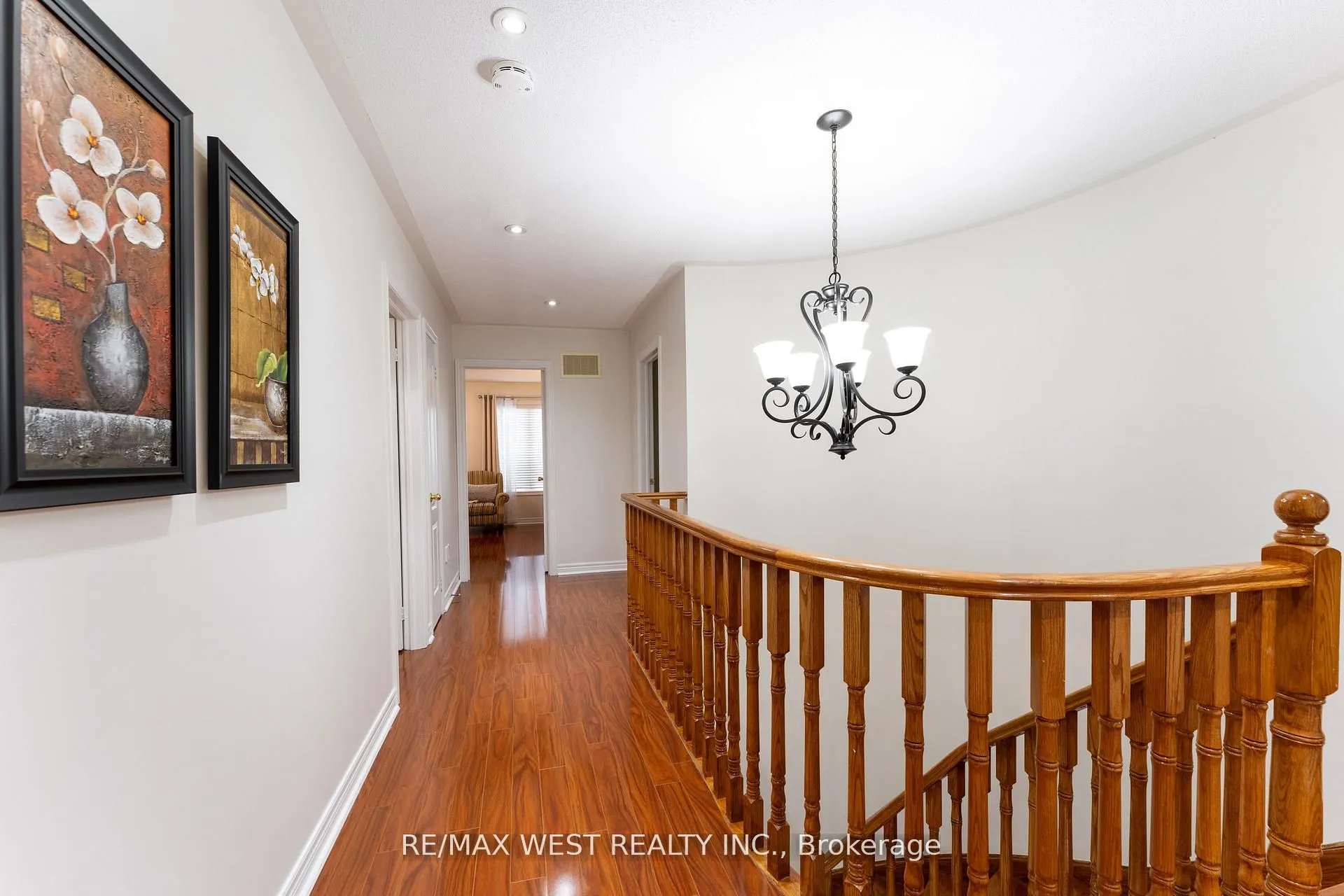 8 Yellow Avens Boulevard