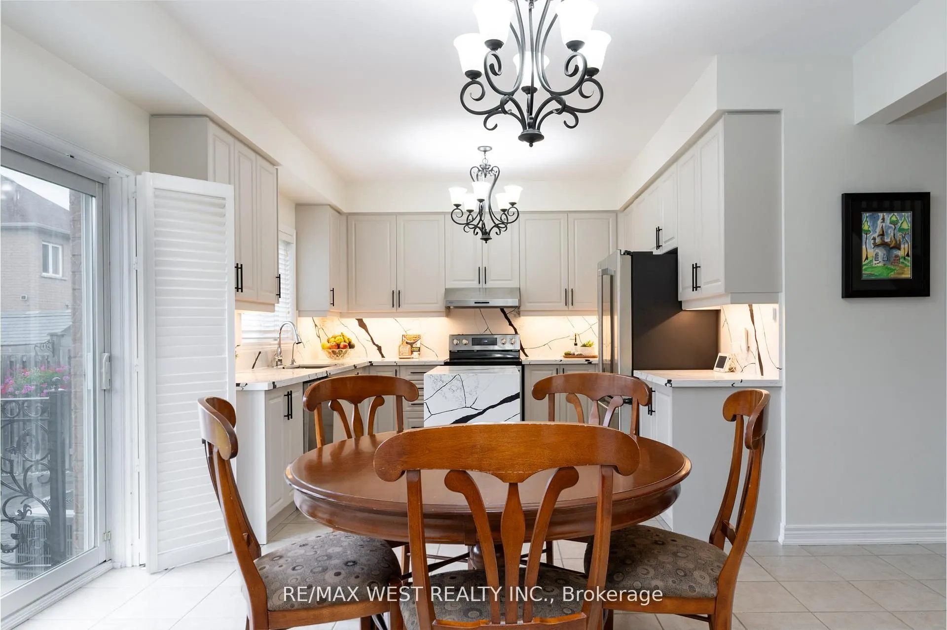 8 Yellow Avens Boulevard