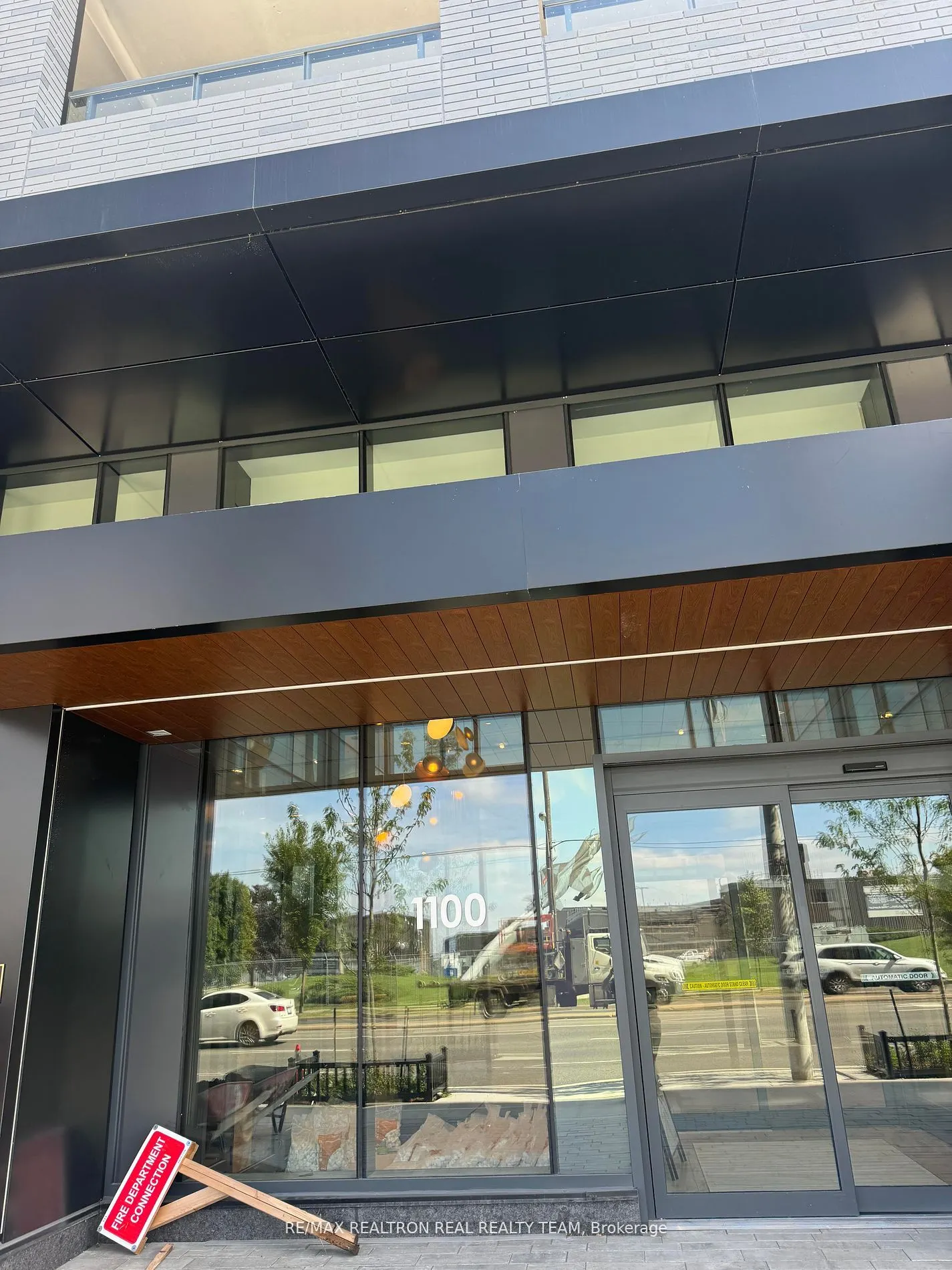 1100 Sheppard Avenue W, #325