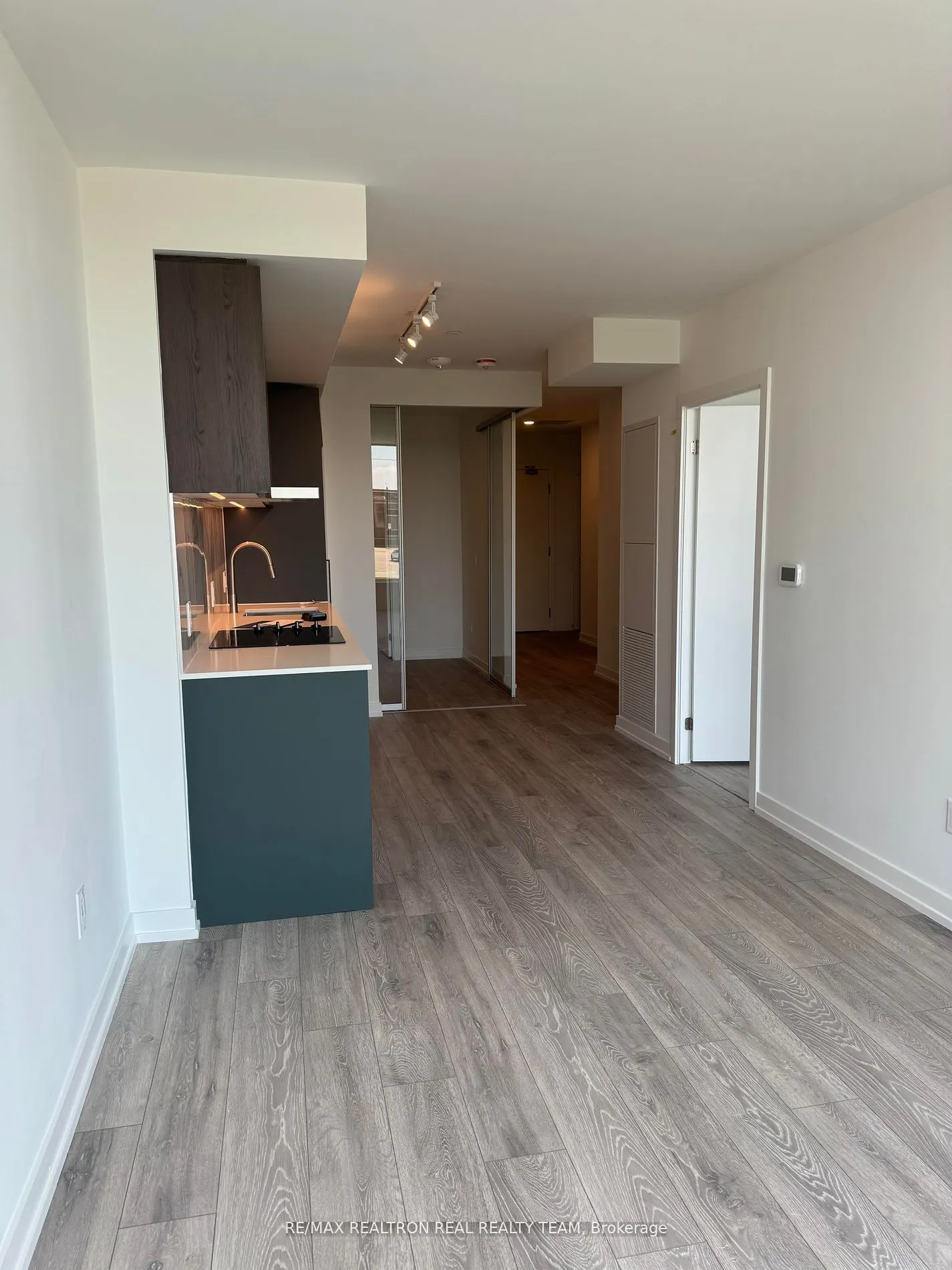 1100 Sheppard Avenue W, #325