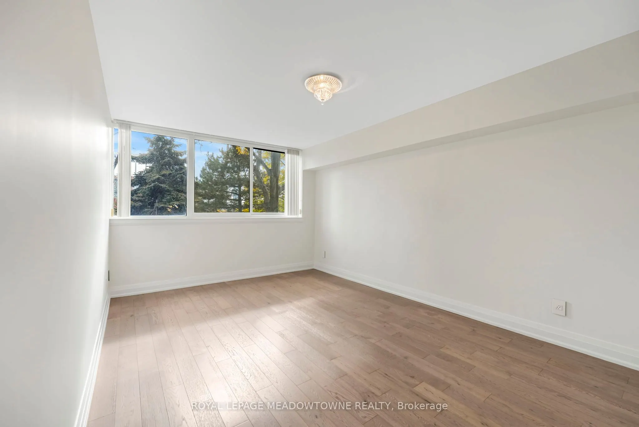 4235 Sherwoodtowne Boulevard E, #204