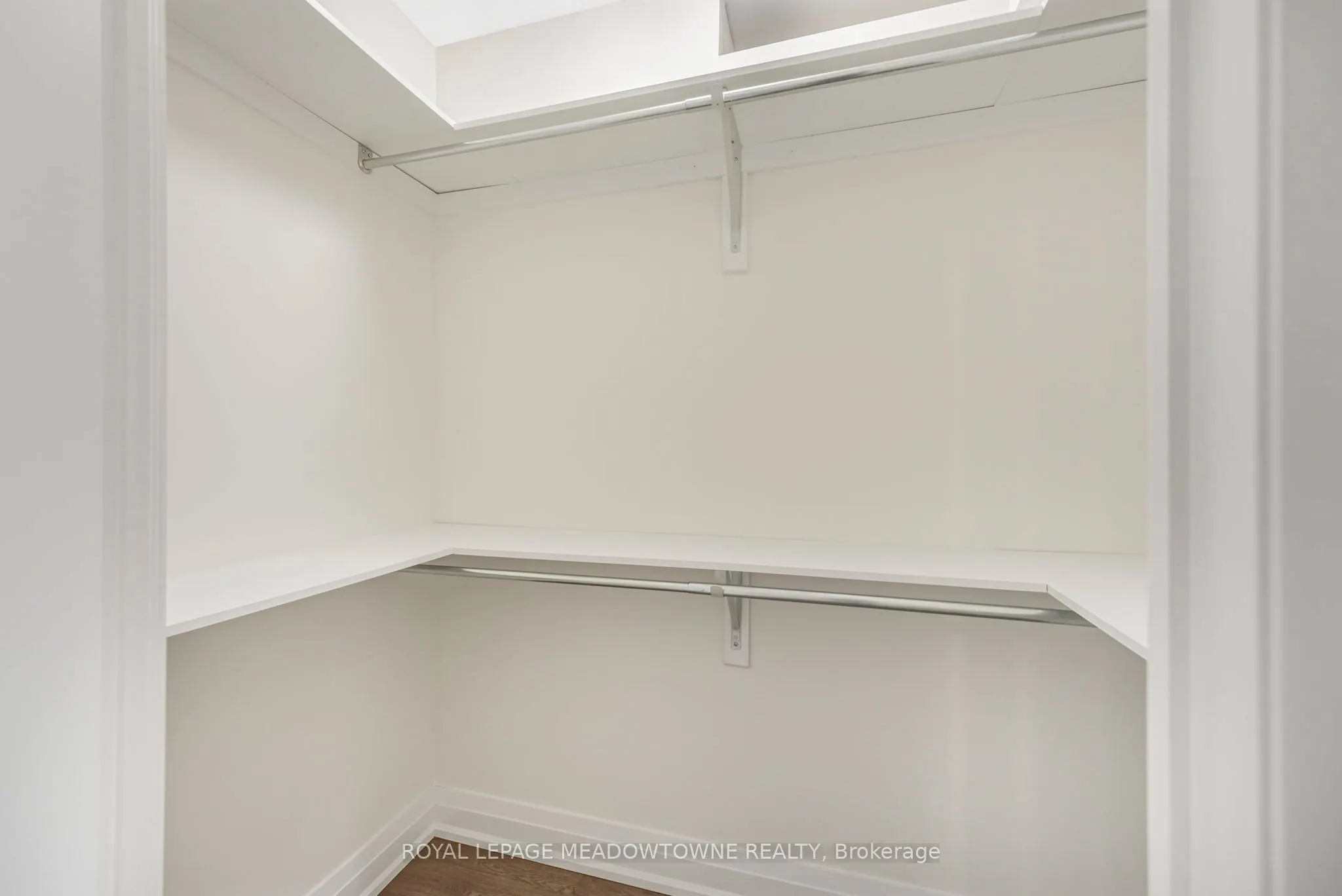 4235 Sherwoodtowne Boulevard E, #204