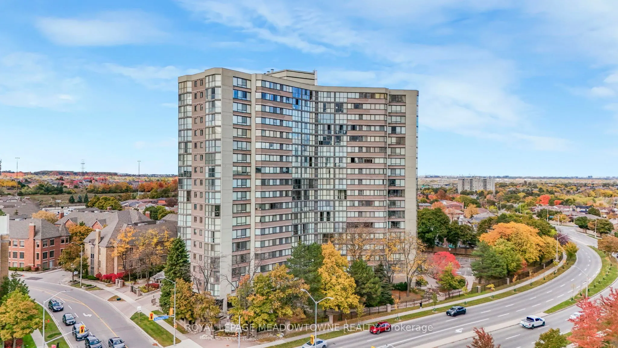 4235 Sherwoodtowne Boulevard E, #204
