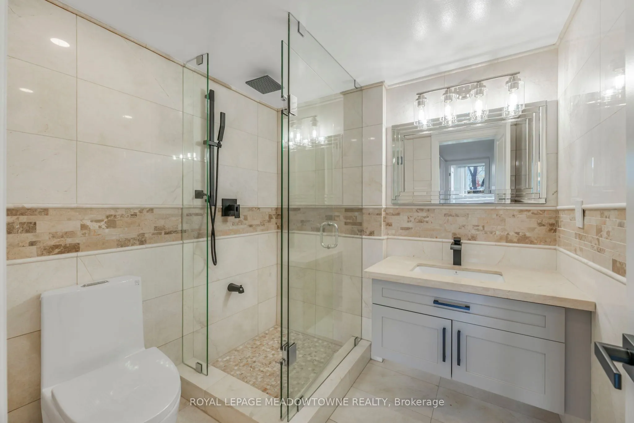 4235 Sherwoodtowne Boulevard E, #204