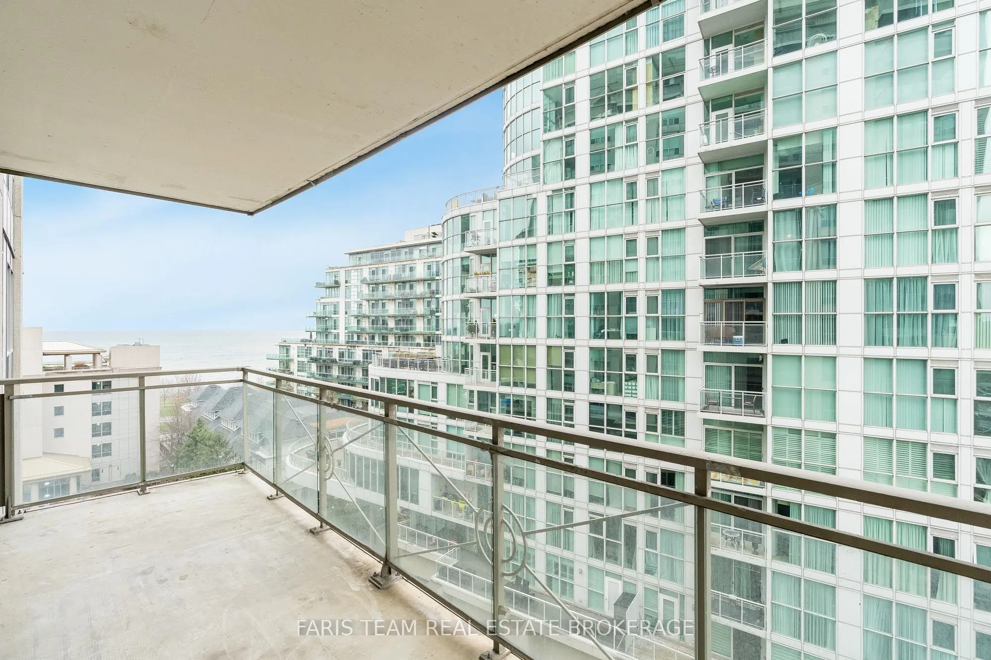 88 Palace Pier Court, #806