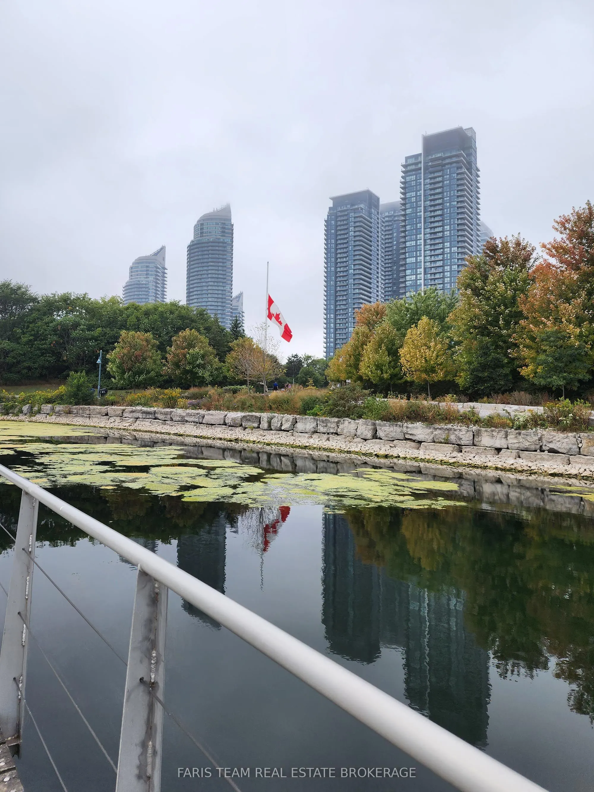 88 Palace Pier Court, #806