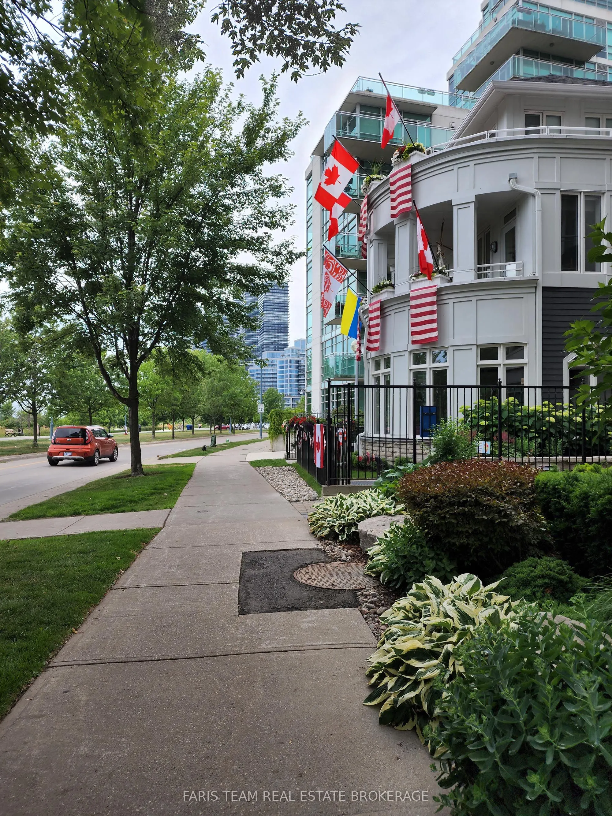 88 Palace Pier Court, #806