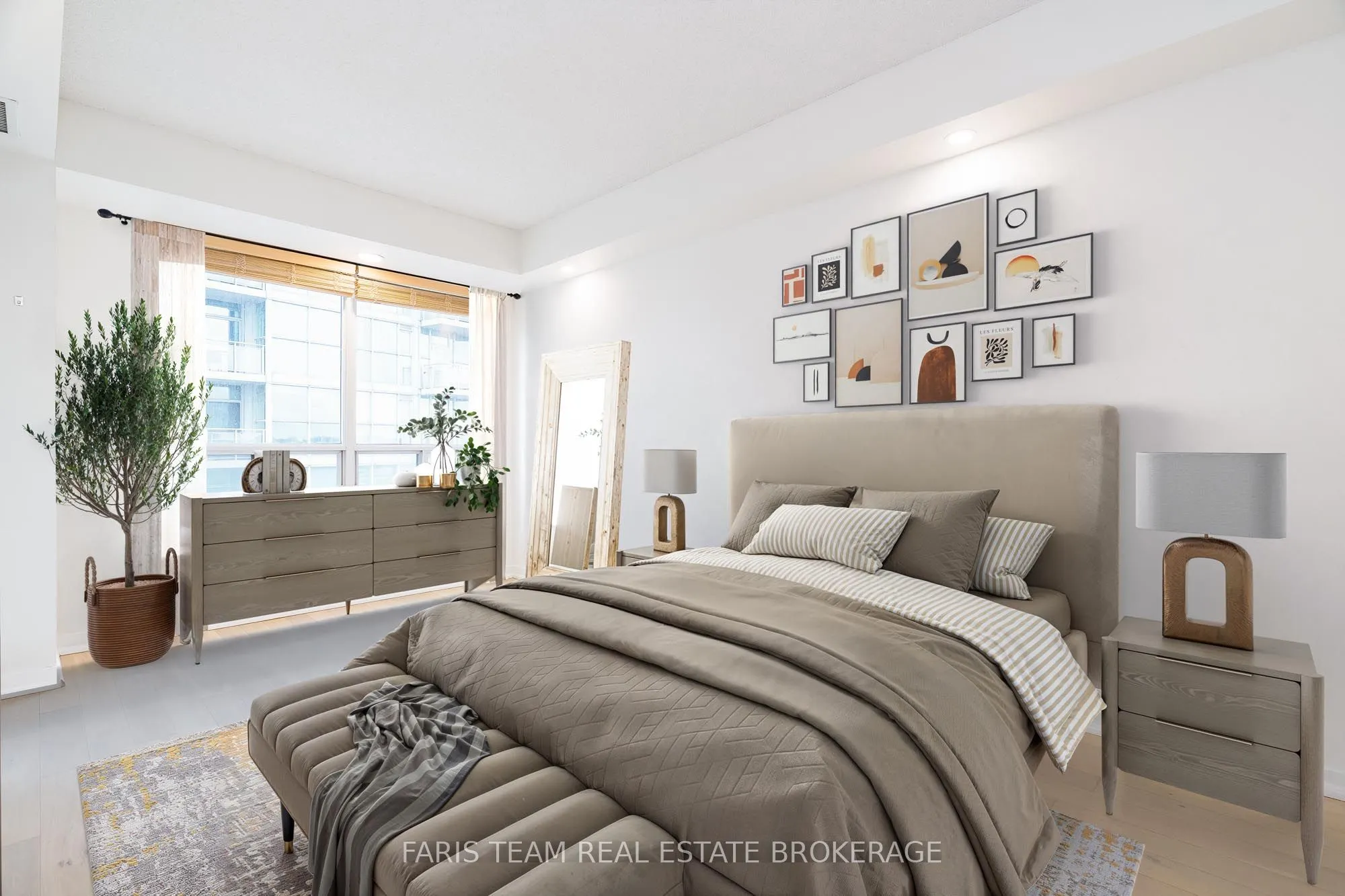 88 Palace Pier Court, #806