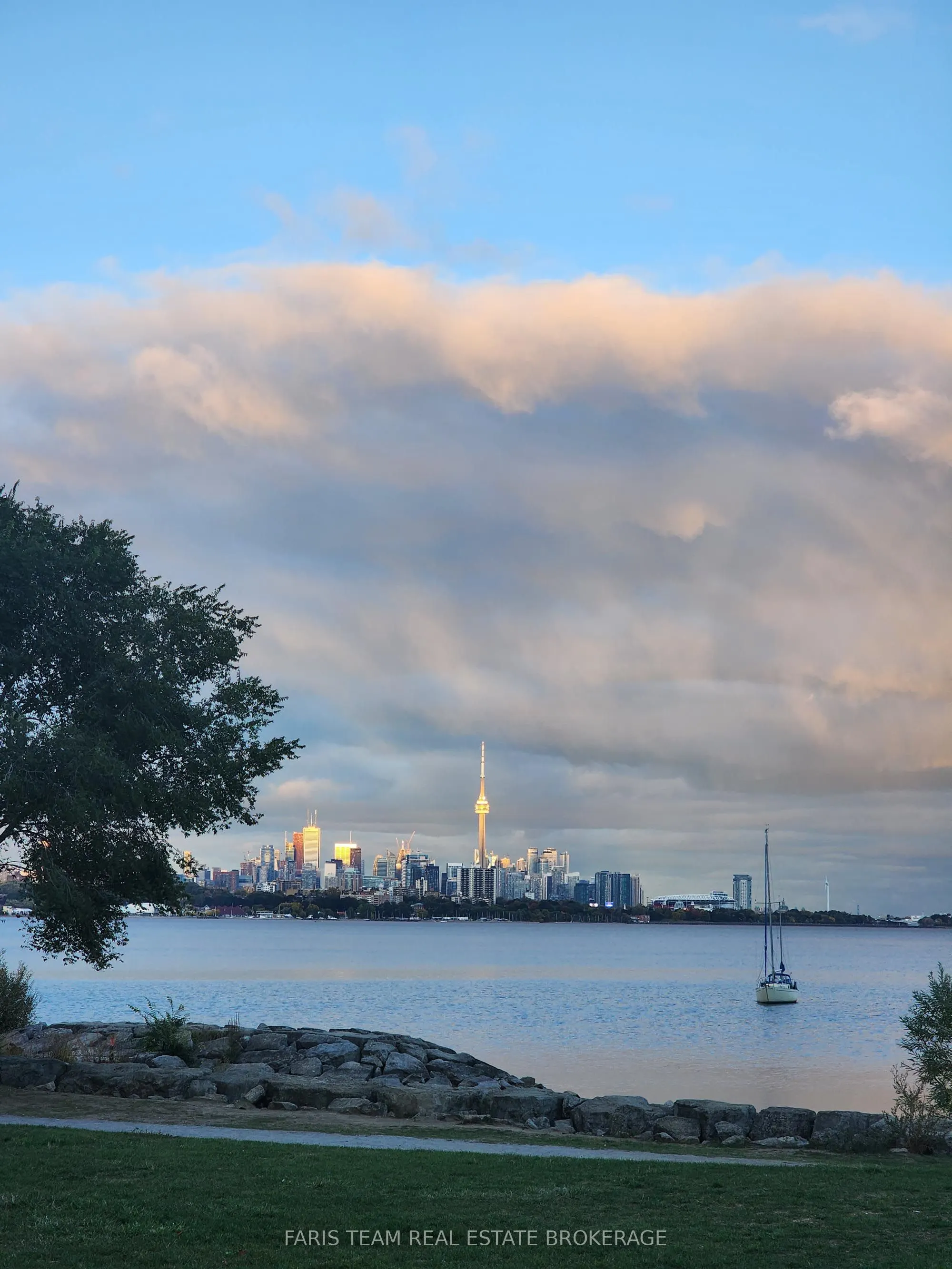 88 Palace Pier Court, #806