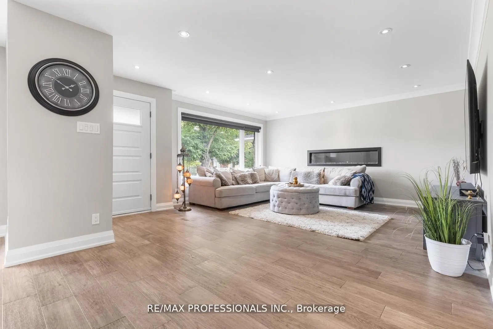 20 Bradbury Crescent