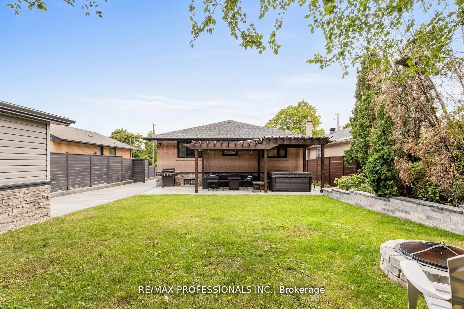 20 Bradbury Crescent