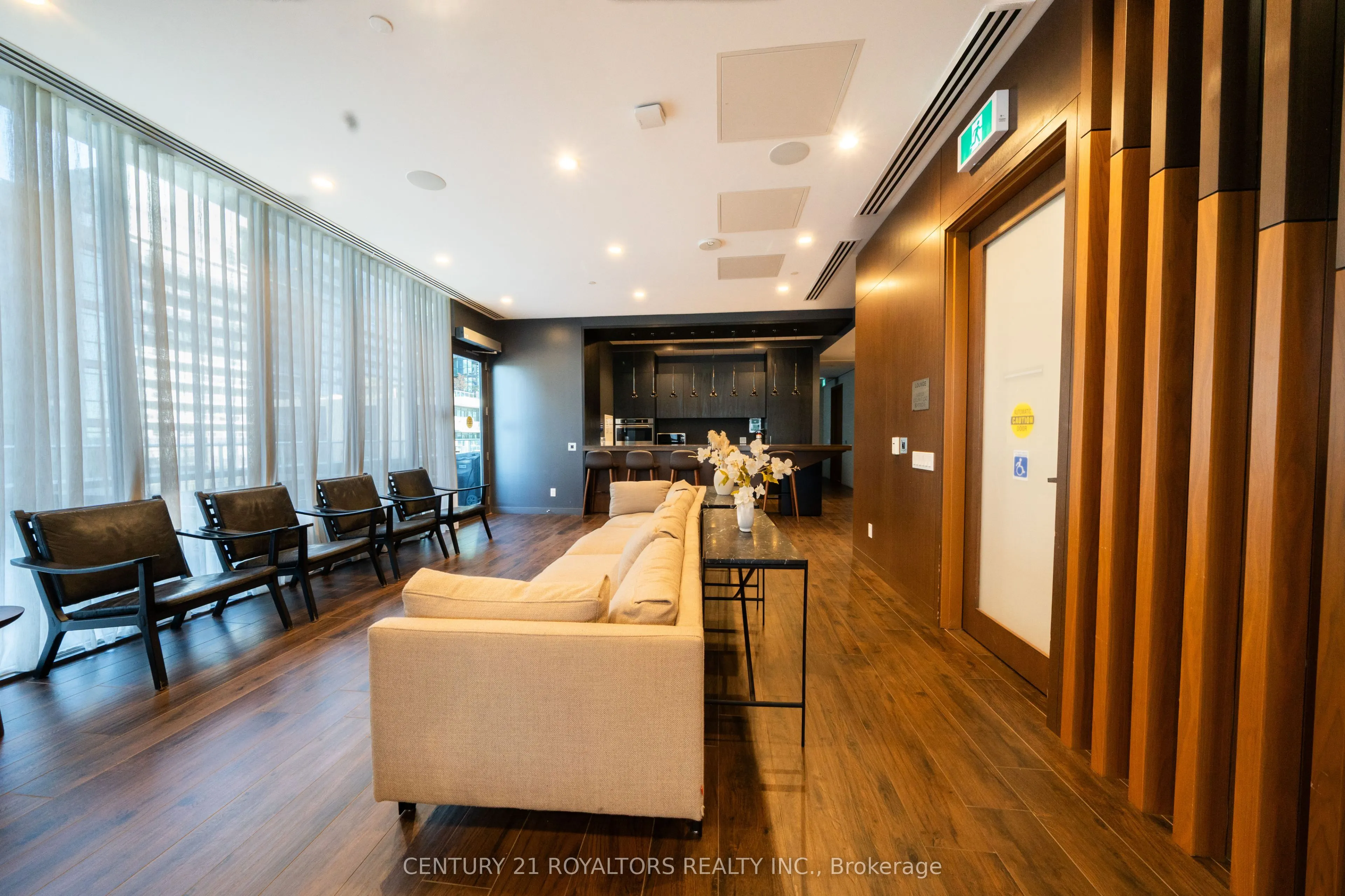 70 Annie Craig Drive, #1402