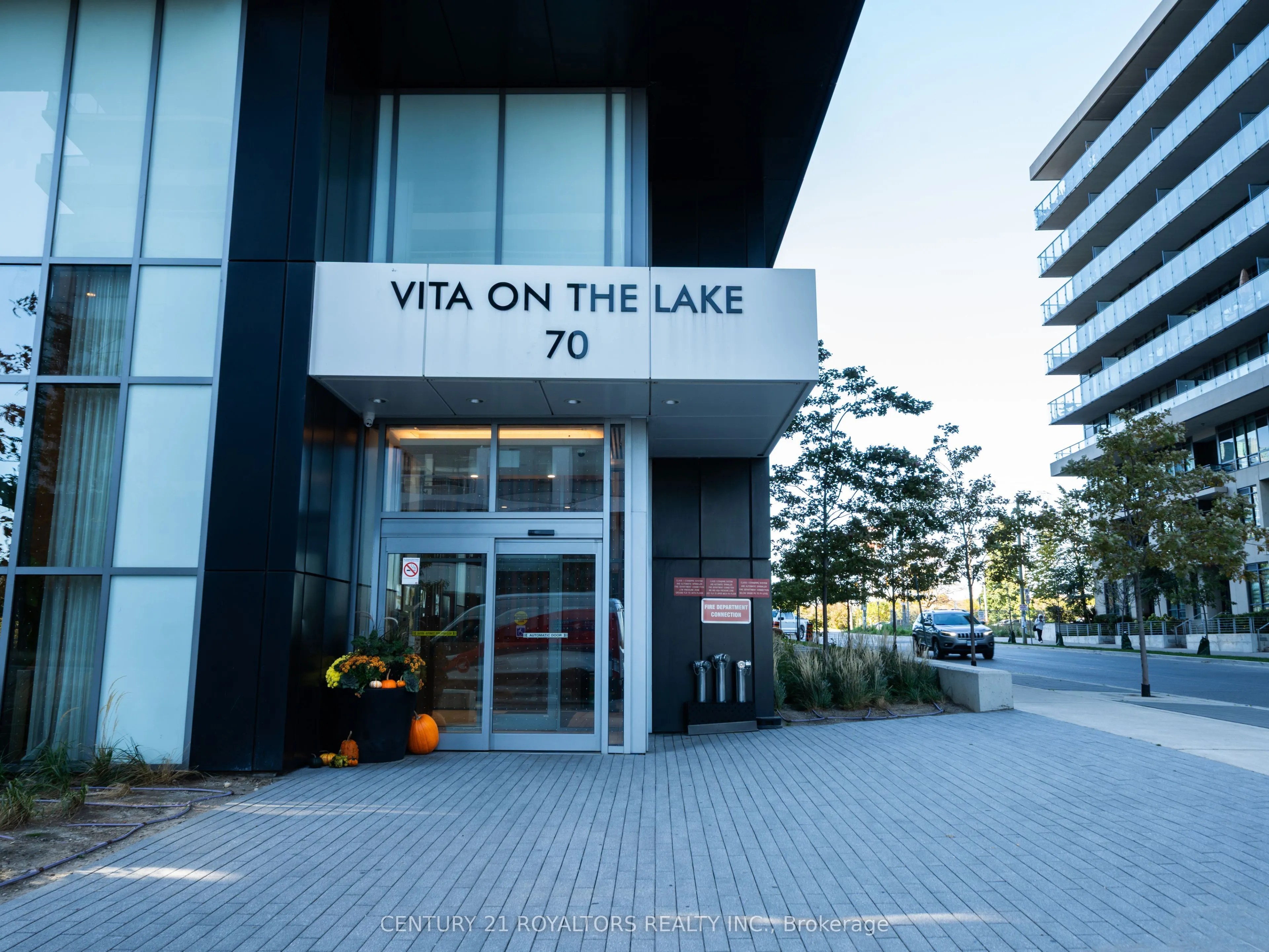 70 Annie Craig Drive, #1402