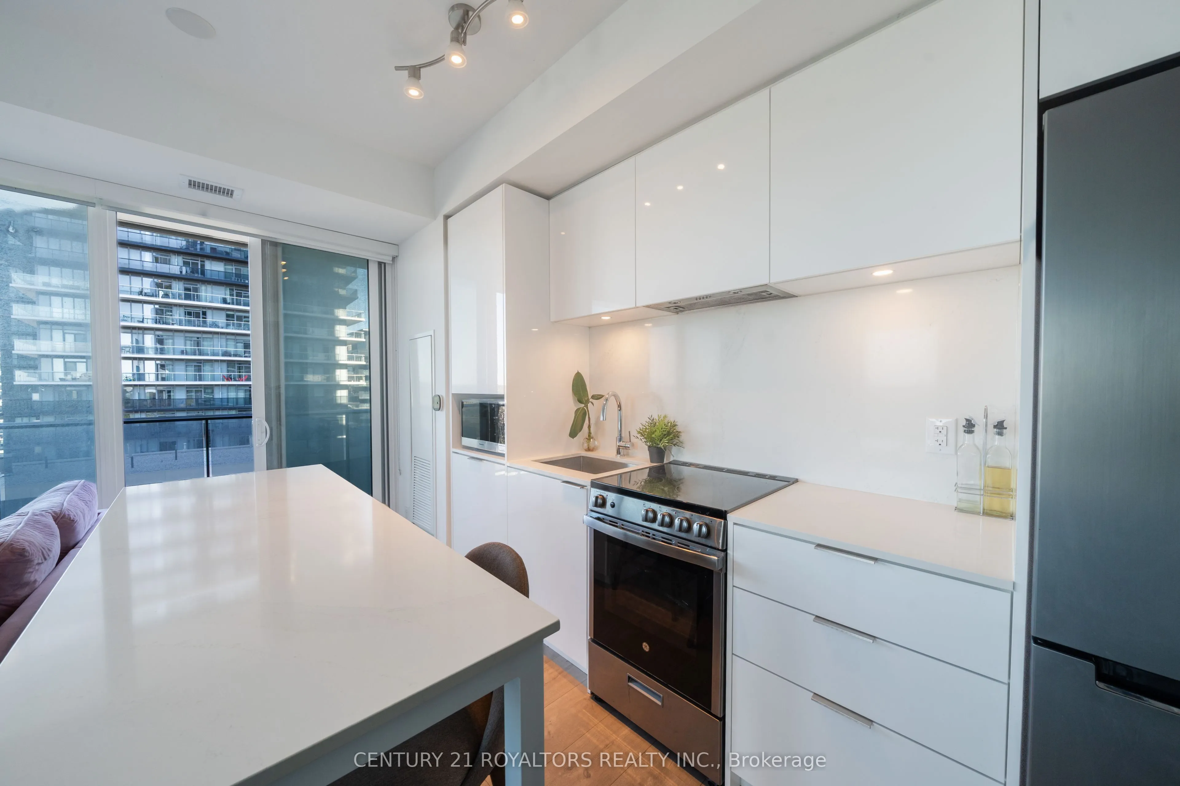 70 Annie Craig Drive, #1402