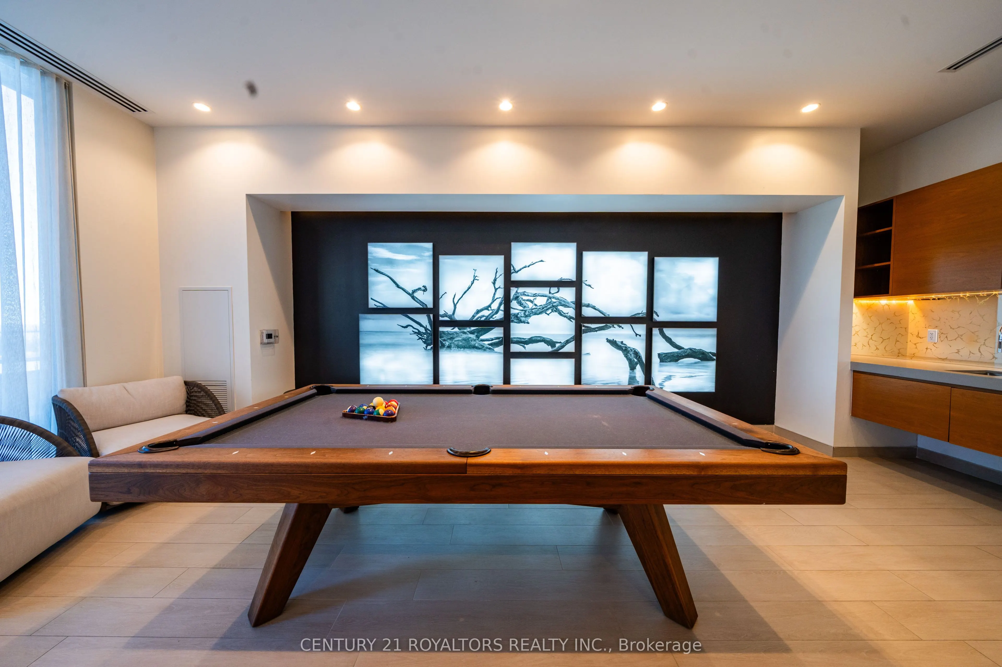 70 Annie Craig Drive, #1402