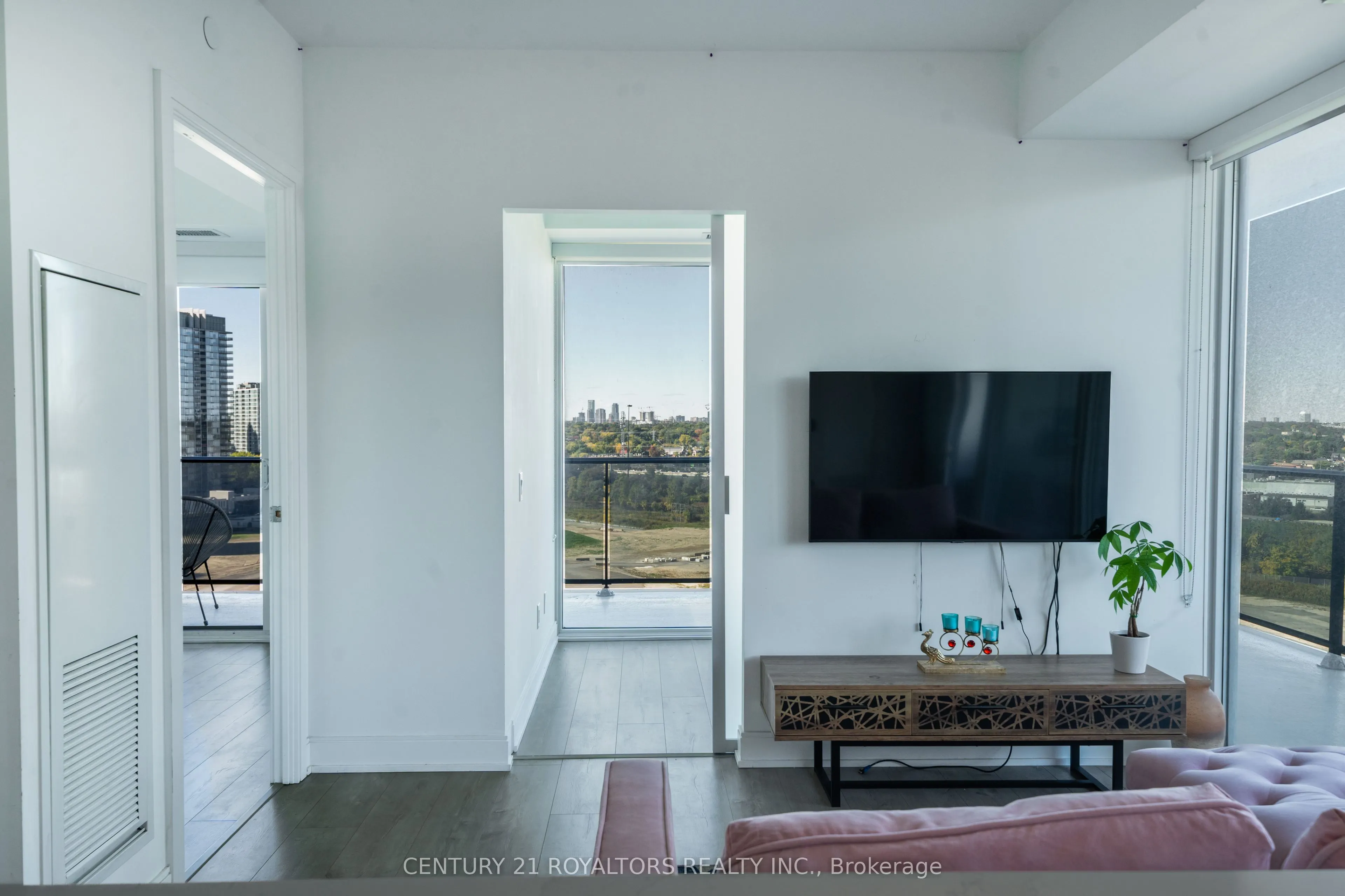 70 Annie Craig Drive, #1402