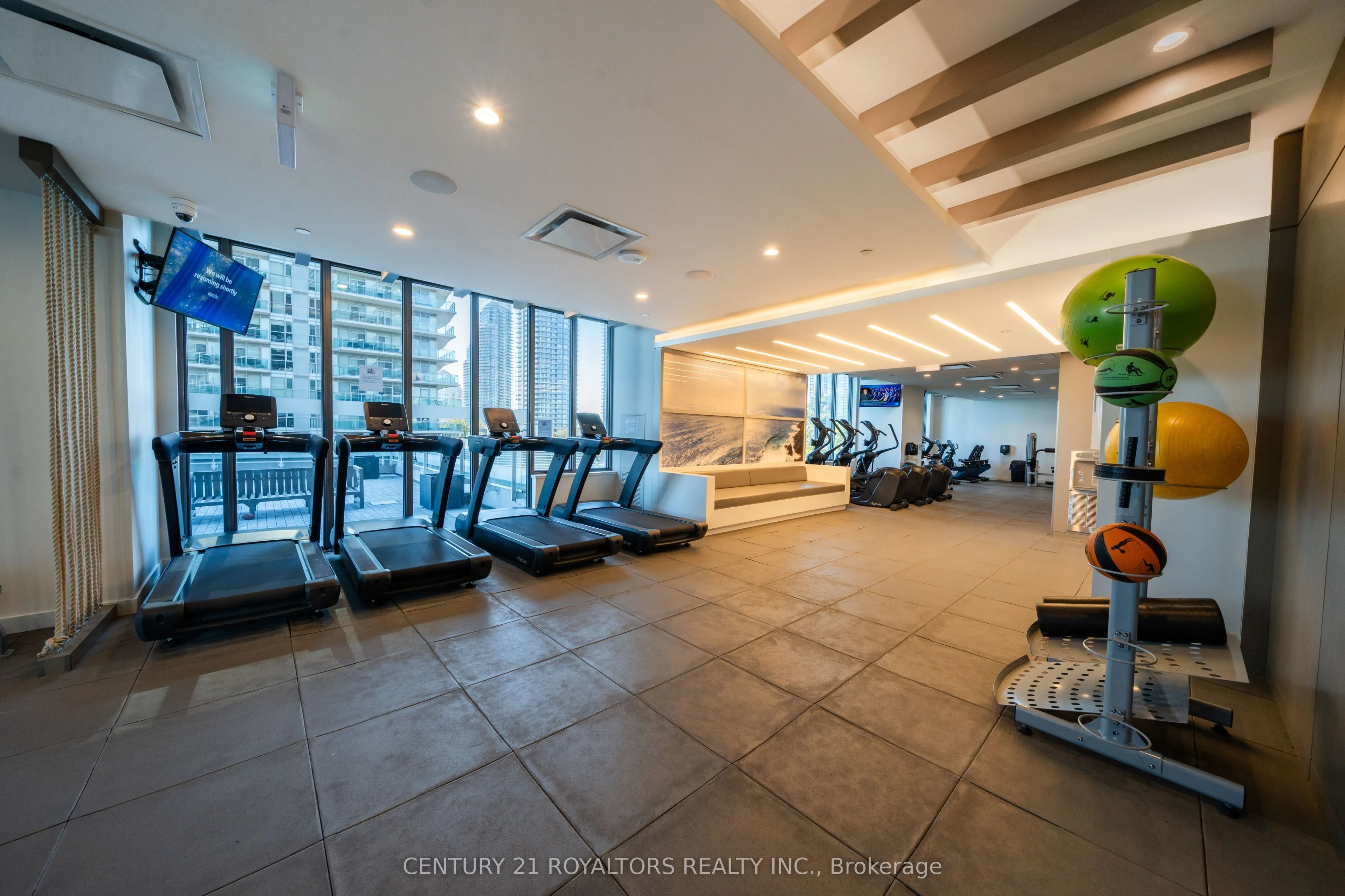 70 Annie Craig Drive, #1402