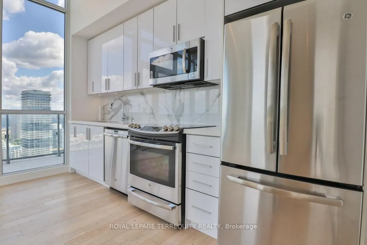 2200 Lake Shore Boulevard W, #Ph07