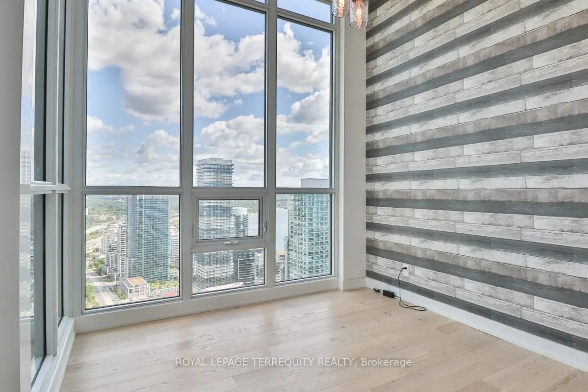 2200 Lake Shore Boulevard W, #Ph07