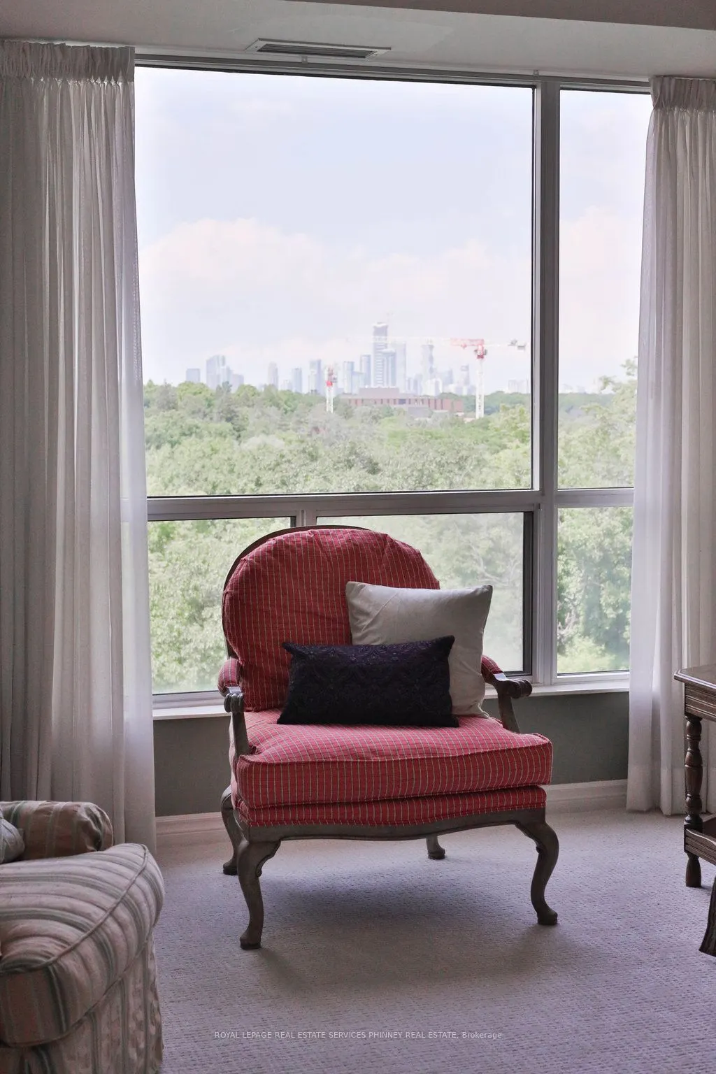 1900 The Collegeway, #807