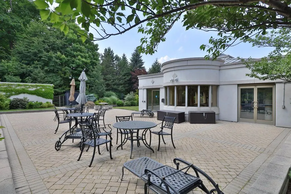 1900 The Collegeway, #807