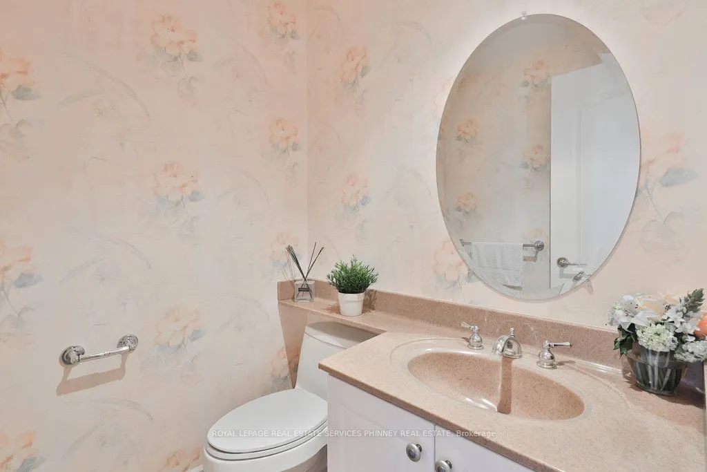 1900 The Collegeway, #807