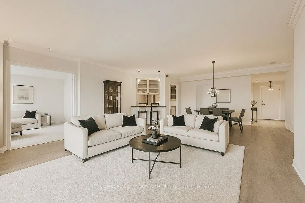 1900 The Collegeway, #807