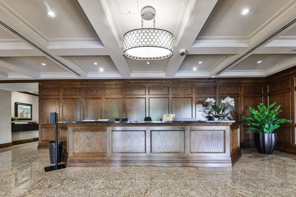 1900 The Collegeway, #807