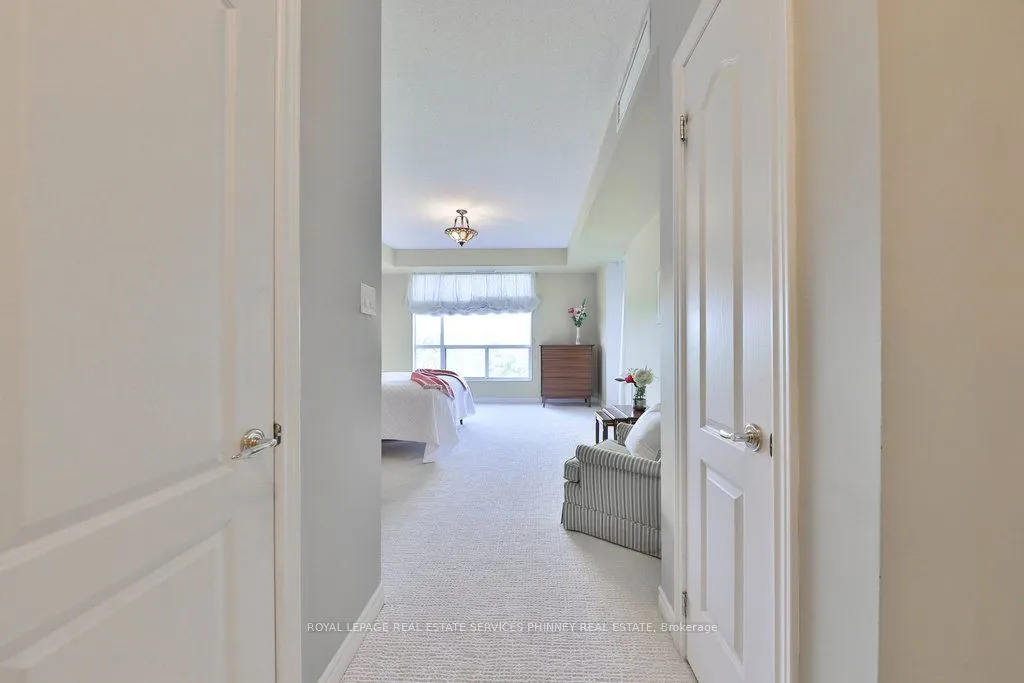 1900 The Collegeway, #807