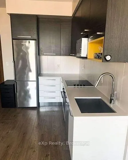 36 Park Lawn Road, #3707