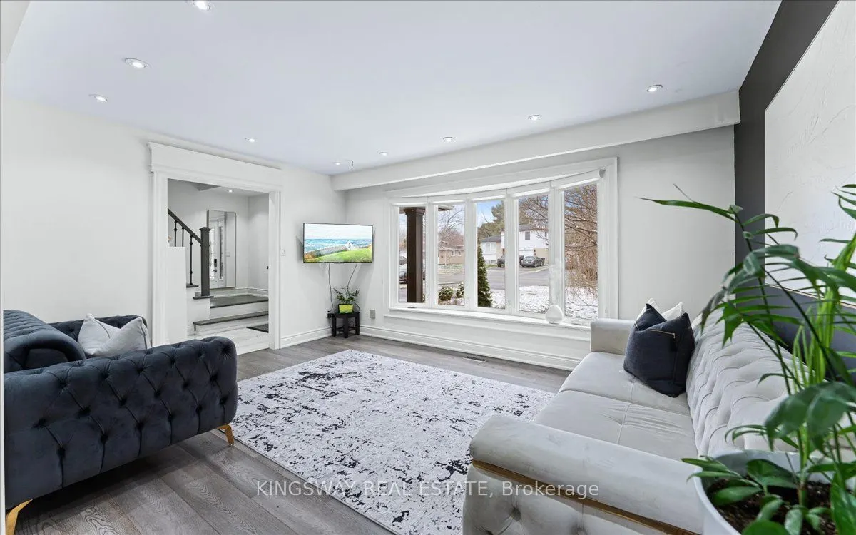 2594 Bromsgrove Road