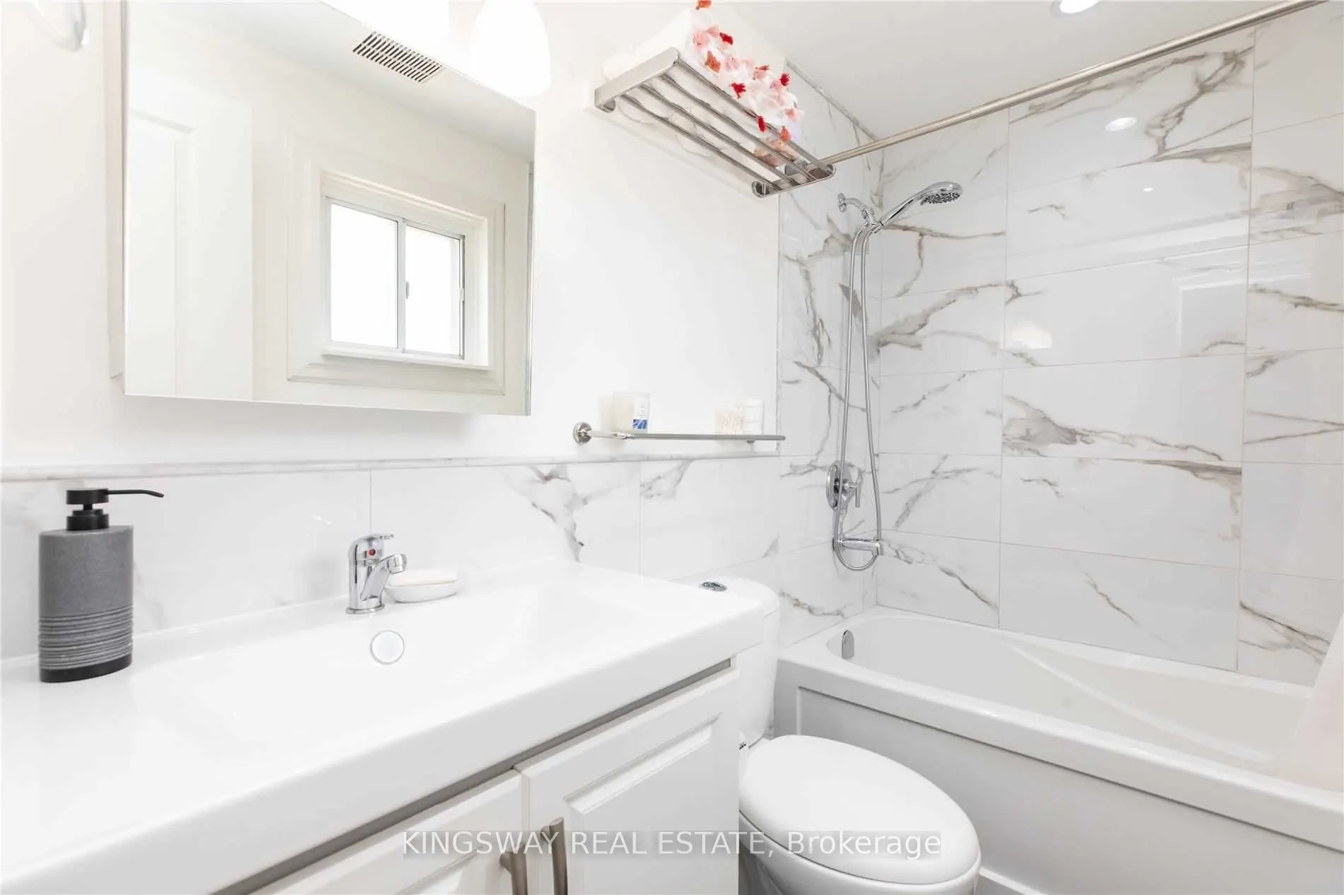 2594 Bromsgrove Road