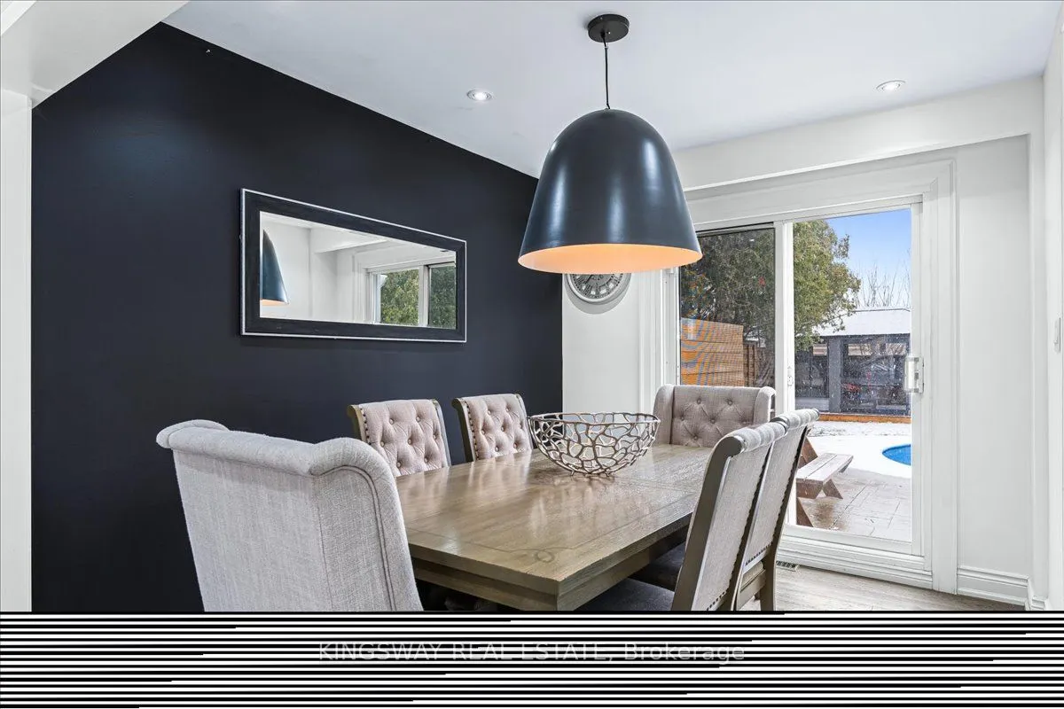 2594 Bromsgrove Road