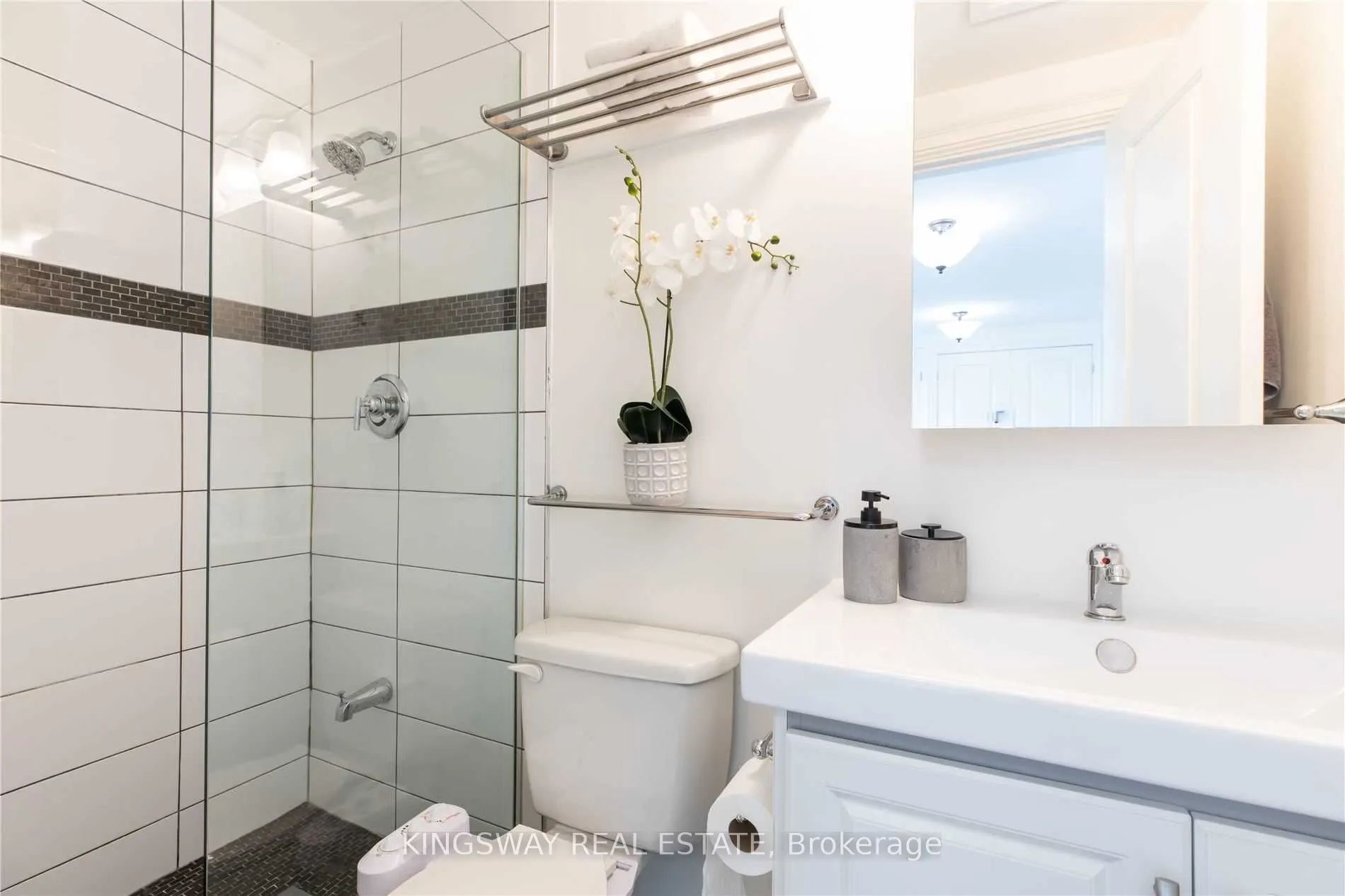 2594 Bromsgrove Road