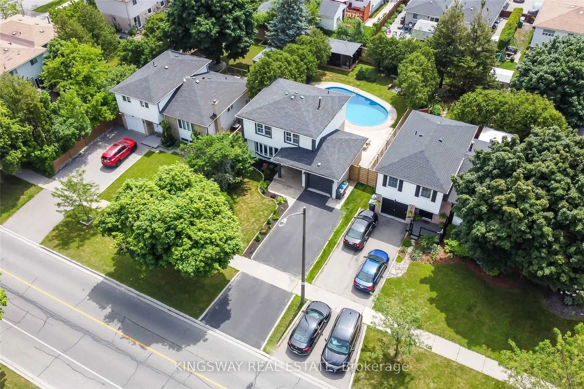 2594 Bromsgrove Road