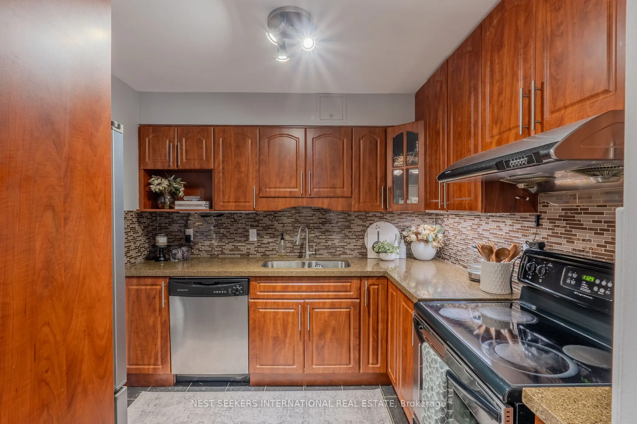 95 Trailwood Drive, #711