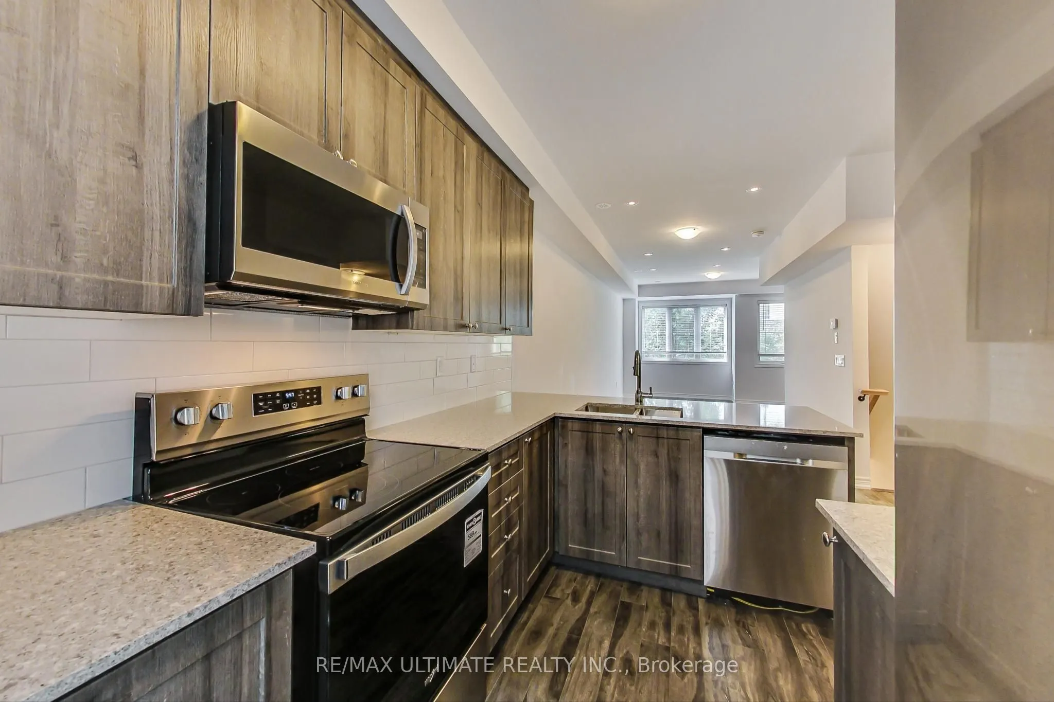 370 Hopewell Avenue, #214