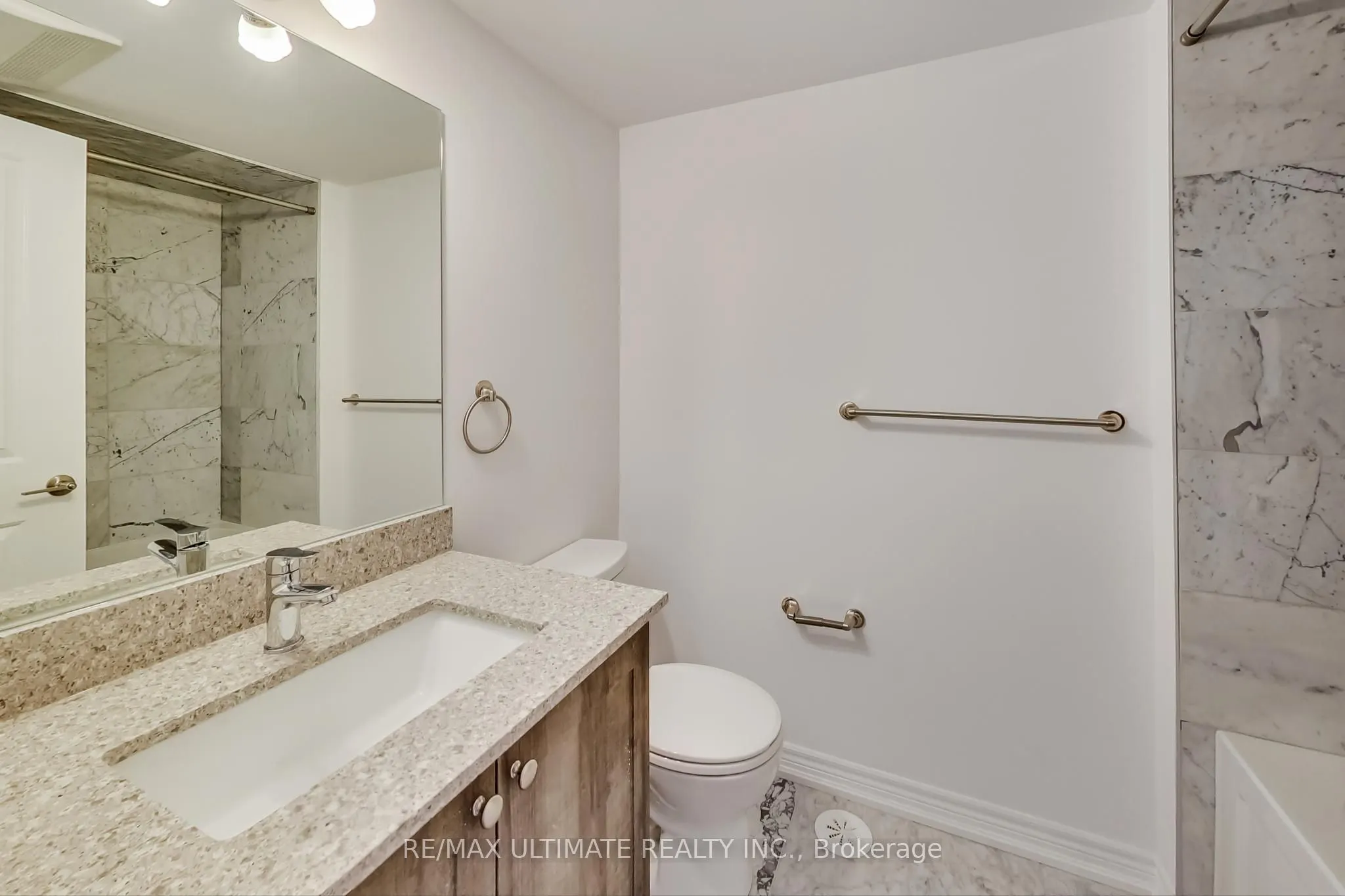 370 Hopewell Avenue, #214