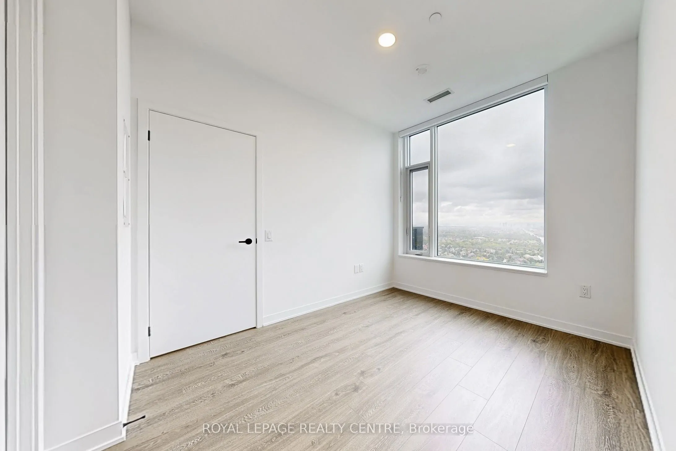 2495 Eglinton Avenue W, #2702