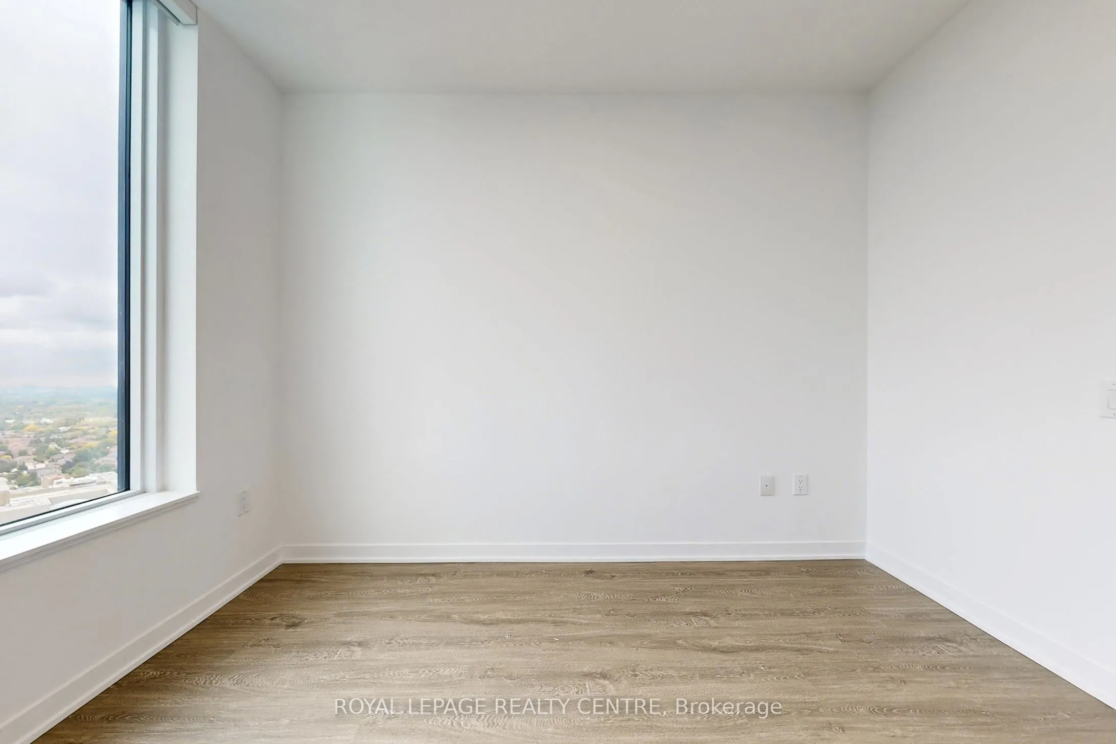 2495 Eglinton Avenue W, #2702