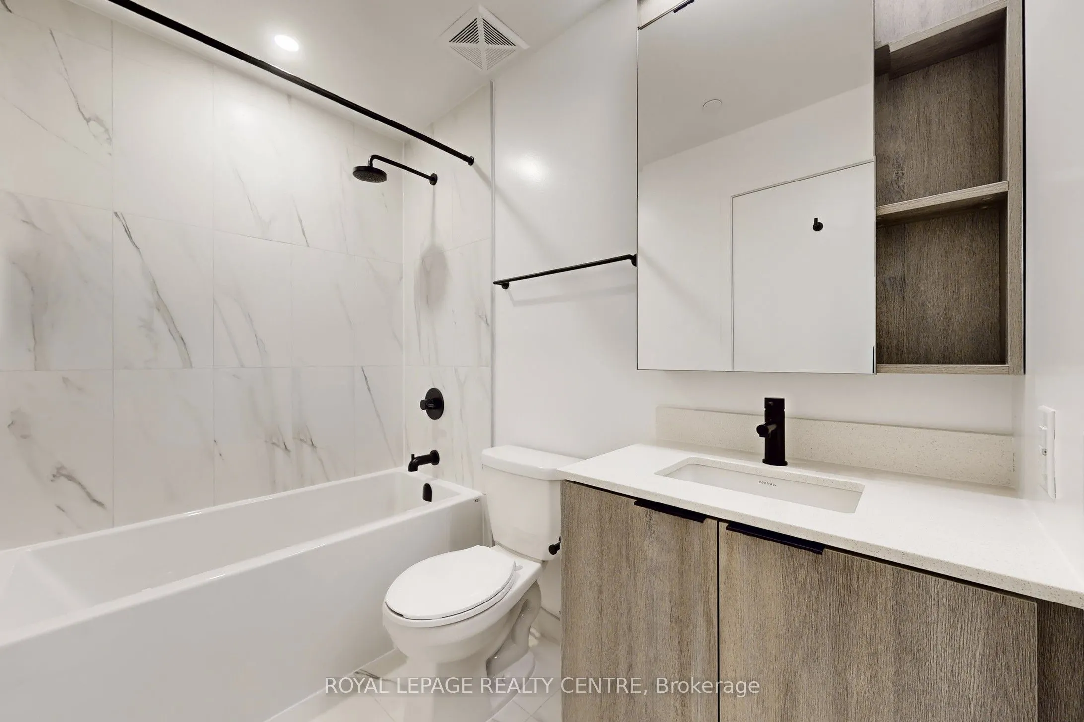 2495 Eglinton Avenue W, #2702