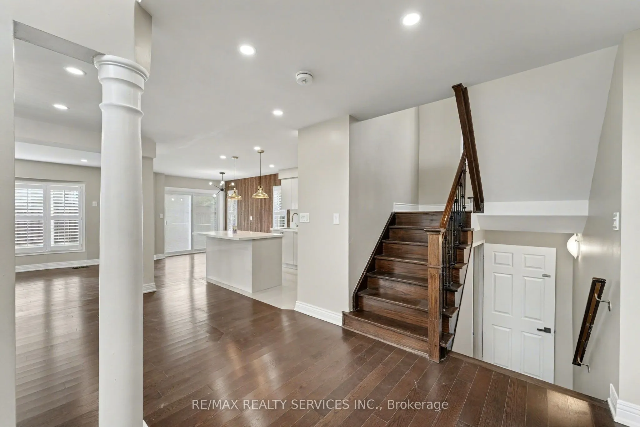 1032 Blueheron Boulevard, #Main