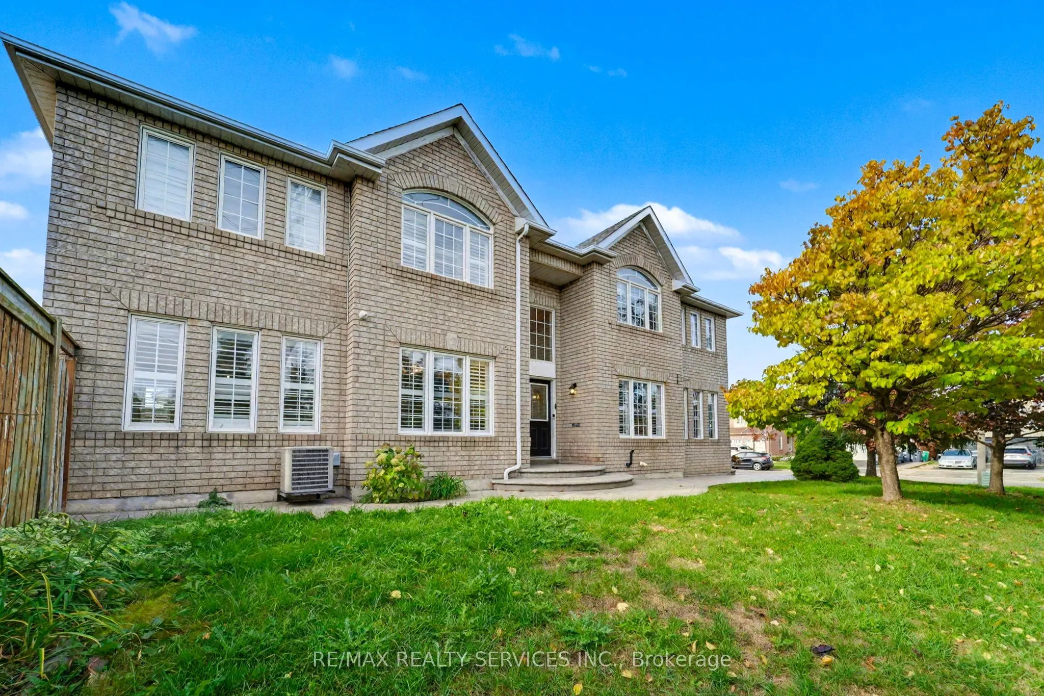 1032 Blueheron Boulevard, #Main