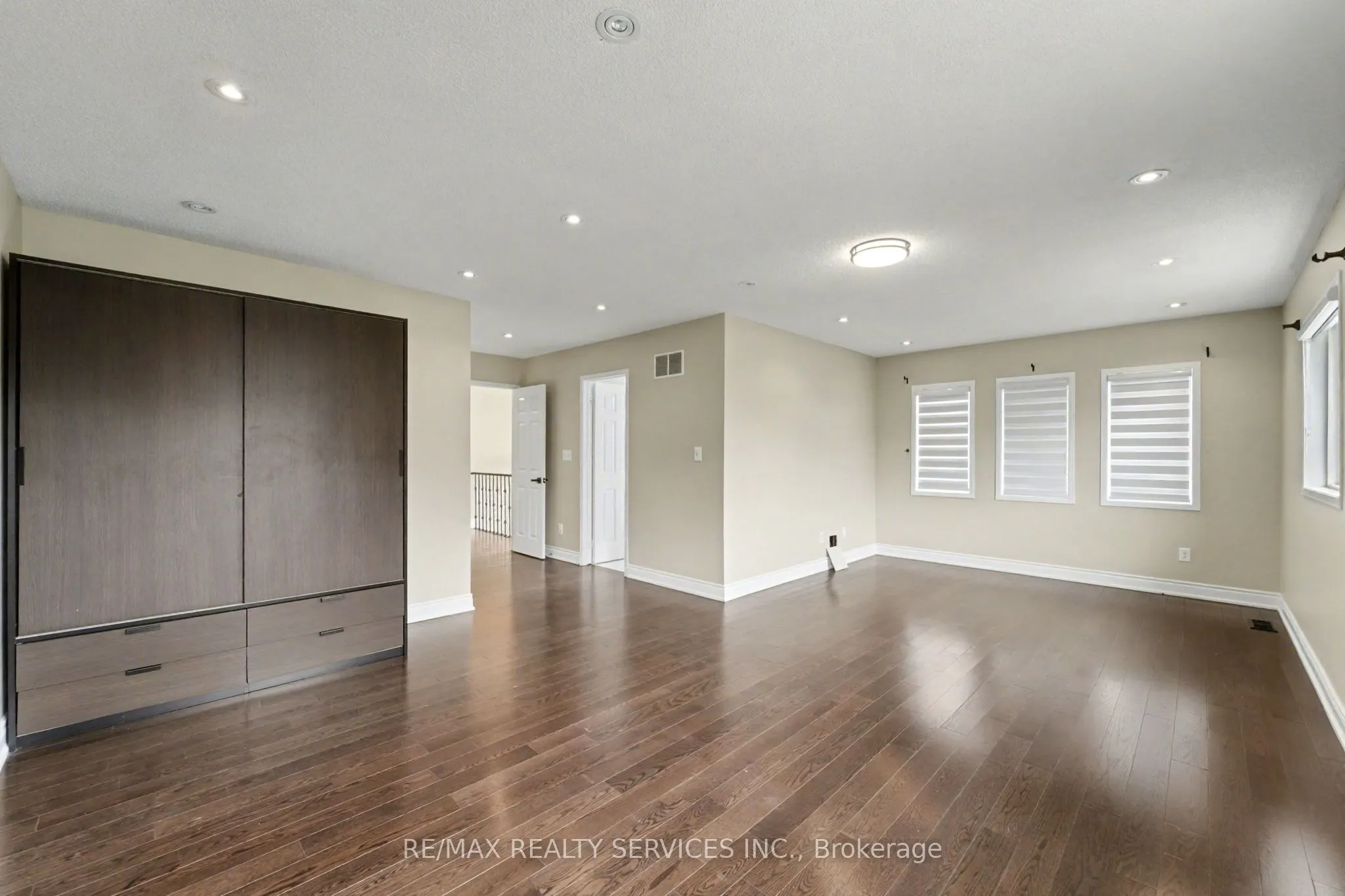 1032 Blueheron Boulevard, #Main