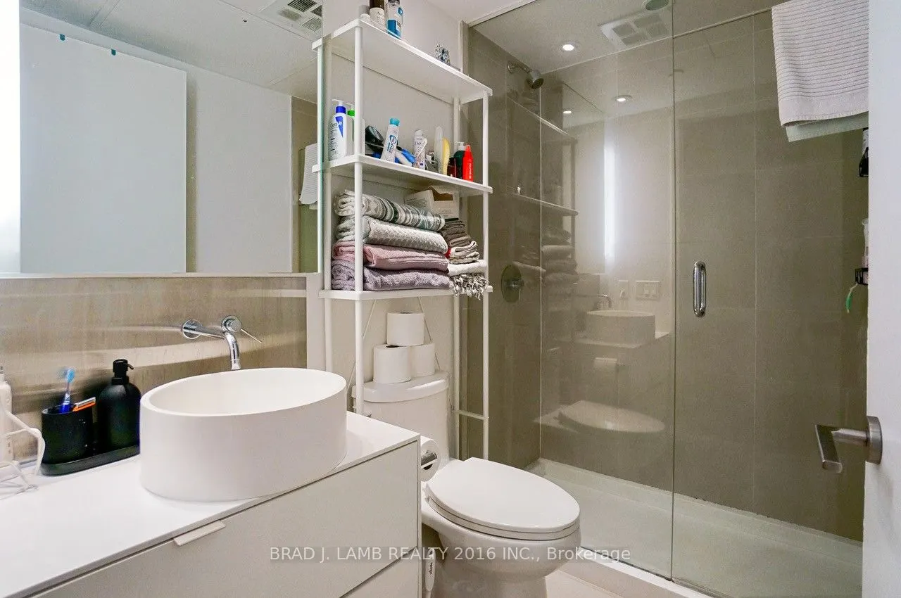 383 Sorauren Avenue, #210