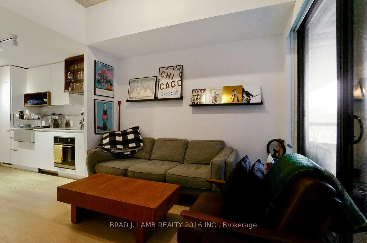 383 Sorauren Avenue, #210