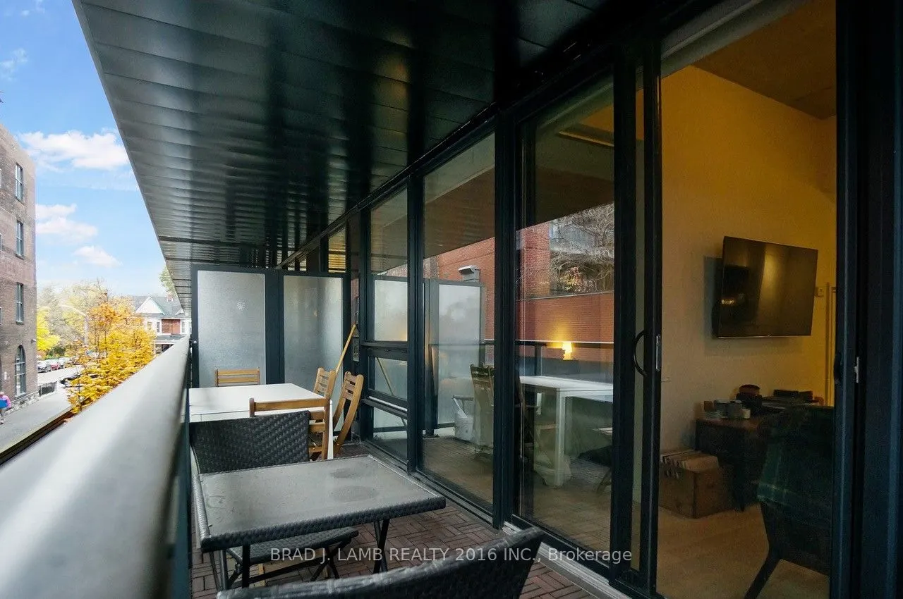 383 Sorauren Avenue, #210