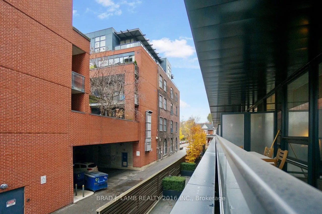 383 Sorauren Avenue, #210