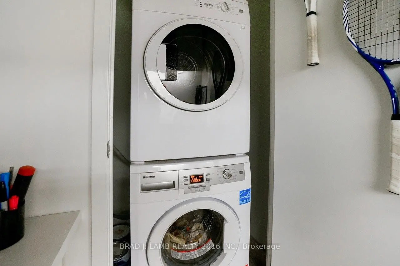 383 Sorauren Avenue, #210