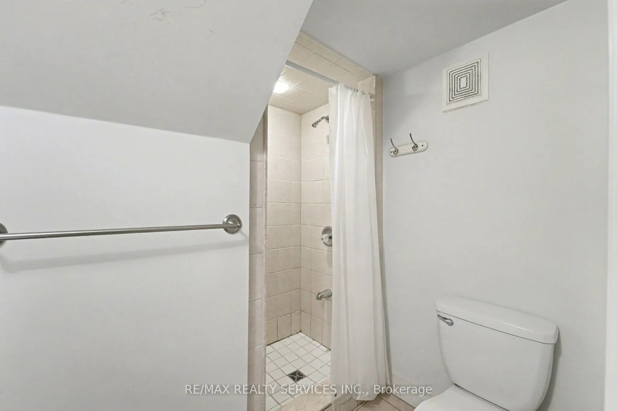 1032 Blueheron Boulevard, #Bsmt